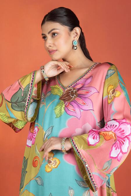 Tanu Malhotra_Pink Modal, Satin, Silk Sequins, Embroidery, Piping Floral Printed Kurta Set _Online_at_Aza_Fashions