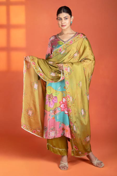 Tanu Malhotra Floral Printed Kurta Set 