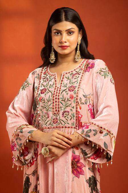 Tanu Malhotra_Pink Velvet, Lycra Embroidery, Beads, Printed Side-panel Kurta And Churidar Set _Online_at_Aza_Fashions