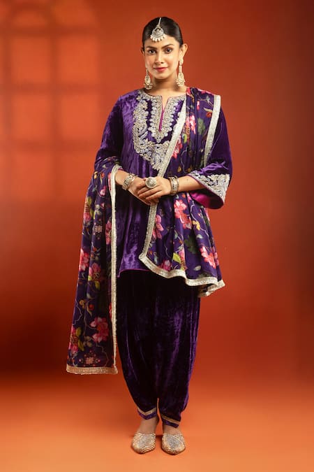 Tanu Malhotra_Purple Velvet, Silk Embroidery, Metallic Thread, Foil Printing, Kurta Dhoti Set _at_Aza_Fashions