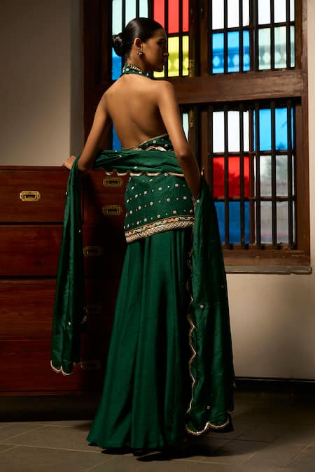 Saangi The Halter Harmony Halter Kurta Set 