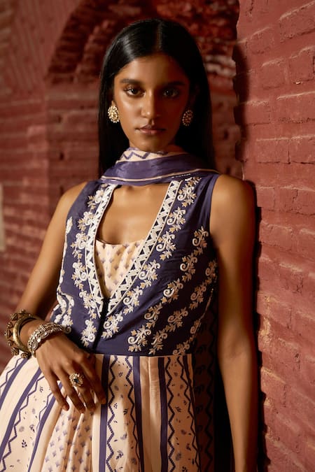 Saangi Hand Embroidered Jacket Anarkali Set 