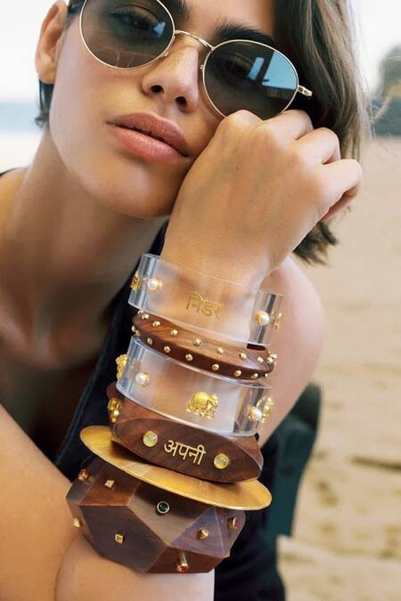 Mnsh_Brown Stones, Studs Main Apni Fav Hu Bangle - Single Pc _at_Aza_Fashions