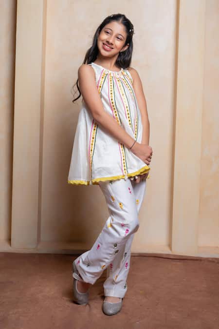 Shop Kirti Agarwal - Pret N Couture Off White Chanderi Silk, Organza, Satin Embroidery, Mirrors, Kurta And Pant Set Online at Aza Fashions Shop_Kirti Agarwal - Pret N Couture_Off White Chanderi Silk, Organza, Satin Embroidery, Mirrors, Kurta And Pant Set _Online_at_Aza_Fashions