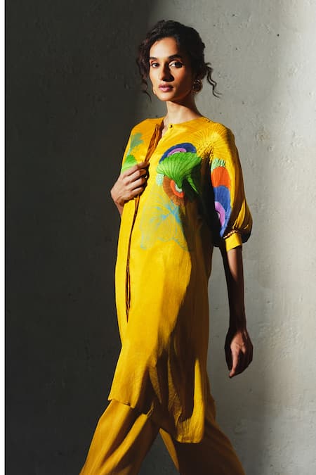 Basil Leaf_Yellow Linen, Silk, Shantoon Beads Round Neck, Split Printed Kurta And Pant Set _at_Aza_Fashions