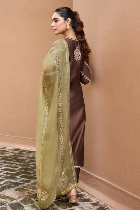 Dohr India Zeenat Embroidered Kurta Set 