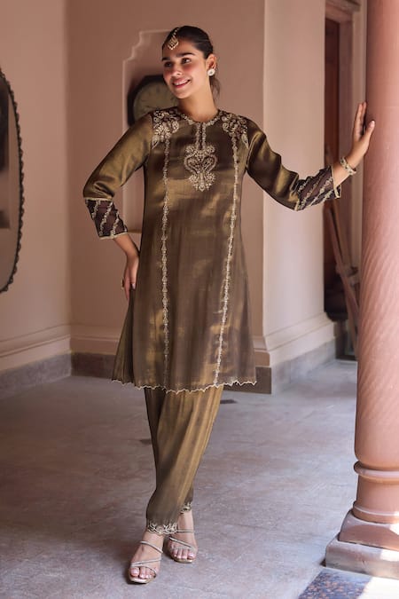 Buy Dohr India Black Tissue, Organza Embroidery, Zari, Nurah Aari And Gota Kurta Salwar Set Online at Aza Fashions Buy_Dohr India_Black Tissue, Organza Embroidery, Zari, Nurah Aari And Gota Kurta Salwar Set _Online_at_Aza_Fashions