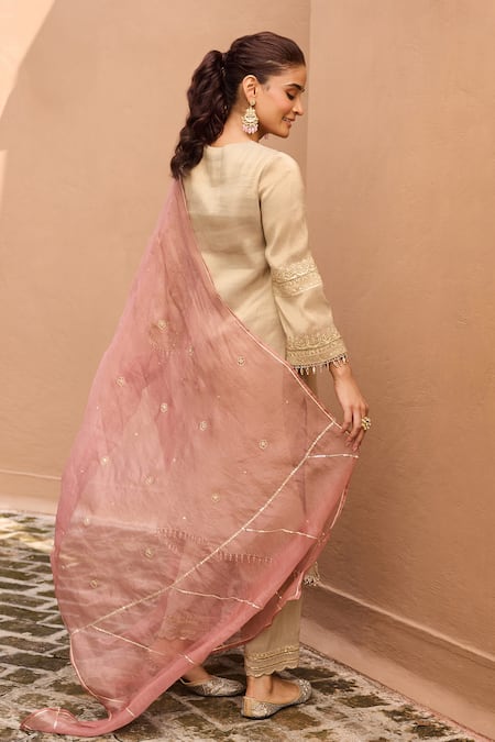 Shop Dohr India Gray Tissue, Organza, Silk Zari, Sequins, Sultana And Gota High-low Kurta Set at Aza Fashions Shop_Dohr India_Gray Tissue, Organza, Silk Zari, Sequins, Sultana And Gota High-low Kurta Set _at_Aza_Fashions