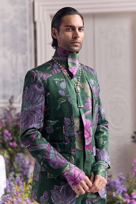 Mahima Mahajan_Green Linen, Satin Embroidery, Sequins Abram Fanah Print Blazer Set _at_Aza_Fashions