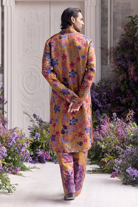 Mahima Mahajan Ahaan Fanah Print Kurta & Trouser Set 