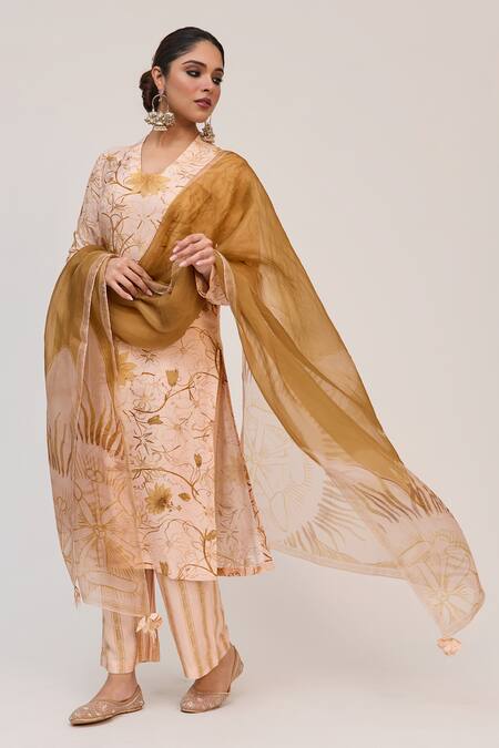 Shop_Ruchi Marodia_Peach Bamboo, Cotton, Organza Tassels V-neck Krishna Kamal Print Kurta Set _Online_at_Aza_Fashions