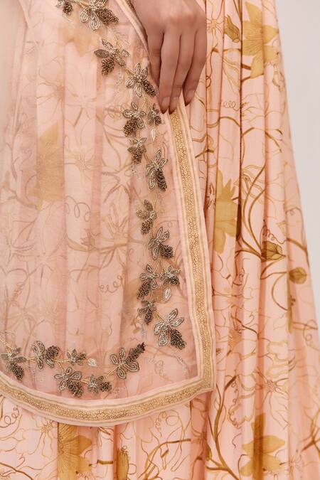 Buy_Ruchi Marodia_Peach Bamboo, Cotton, Organza Embroidery V-neck Krishna Kamal Print Anarkali Set 