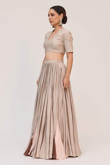 Ruchi Marodia_Gray Cotton, Bamboo, Organza Embroidery, Zari V-neck Lotus Bloom Lehenga Set _Online_at_Aza_Fashions