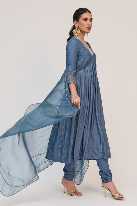 Ruchi Marodia_Aqua Tussar, Organza Embroidery, Metallic Thread V-neck Tree Trunk Anarkali Set _Online_at_Aza_Fashions