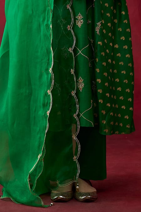 Shikha Mehta_Green Cotton, , Organza Embroidery, Piping, Tassels Mahira Kurta Set _Online_at_Aza_Fashions