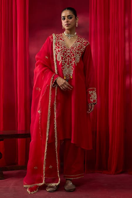 Buy Shikha Mehta Red , Chanderi, Organza Embroidery, Sequins, Zari Kiara Kurta Set Online at Aza Fashions Buy_Shikha Mehta_Red , Chanderi, Organza Embroidery, Sequins, Zari Kiara Kurta Set _Online_at_Aza_Fashions