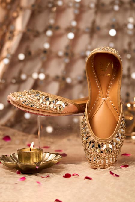 House Of Vian Mehfil Embellished Juttis