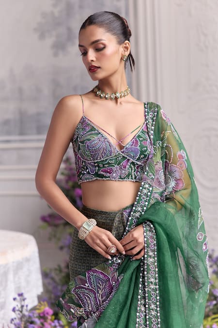 Mahima Mahajan Green Silk Organza Sequins, Zumra Pre-draped Saree And Padded Blouse Set Online at Aza Fashions Mahima Mahajan_Green Silk Organza Sequins, Zumra Pre-draped Saree And Padded Blouse Set _Online_at_Aza_Fashions