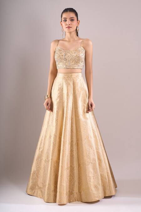 Buy_Samyukta Singhania_Gold Brocade Embroidery, Sequins Sweetheart Neck, Hand Lehenga Set With Cape _Online_at_Aza_Fashions