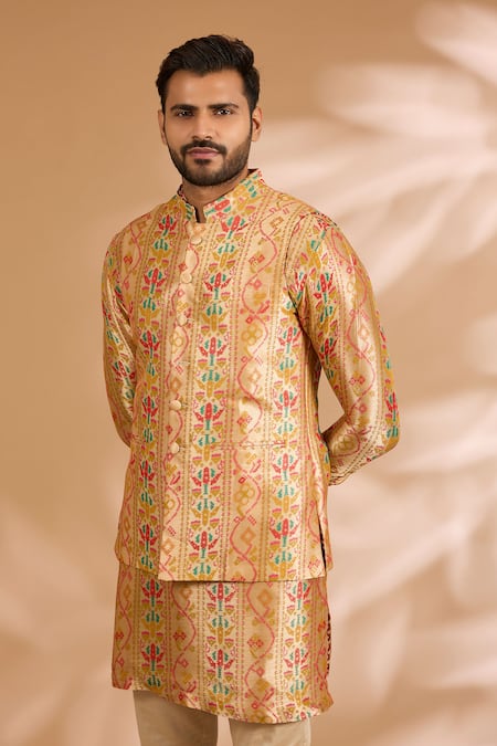 Rabani & Rakha Zari Banarasi Print Unlined Bundi 