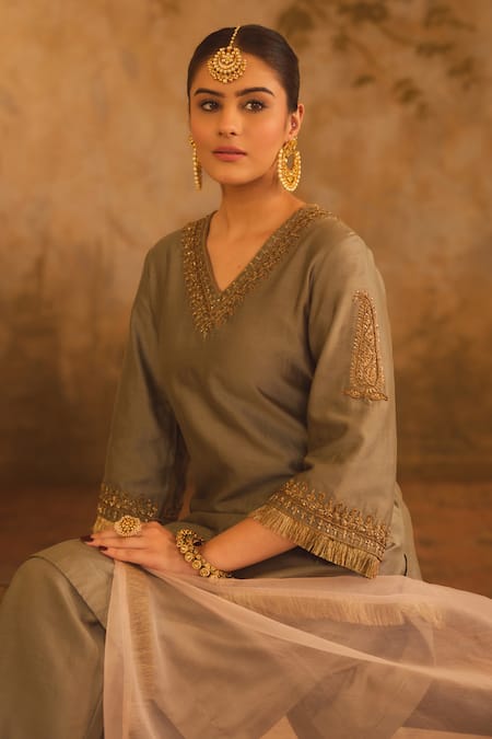 AFRIYA_Green Chanderi , Organza Zari, Sequins, Pearls, Zardozi Dori Kurta Set _Online_at_Aza_Fashions