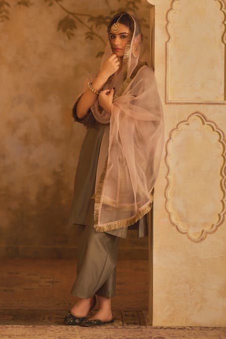 Shop_AFRIYA_Green Chanderi , Organza Zari, Sequins, Pearls, Zardozi Dori Kurta Set _Online_at_Aza_Fashions