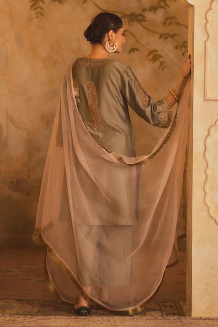 AFRIYA_Green Chanderi , Organza Zari, Sequins, Pearls, Zardozi Dori Kurta Set _at_Aza_Fashions