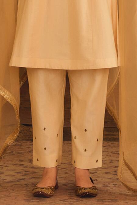 AFRIYA_Cream Chanderi , Organza Embroidery, Sequins, Zardozi Dori Kurta Set _Online_at_Aza_Fashions