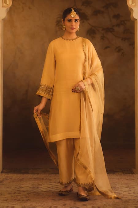 AFRIYA Zardozi & Pearl Embroidered Kurta Set 