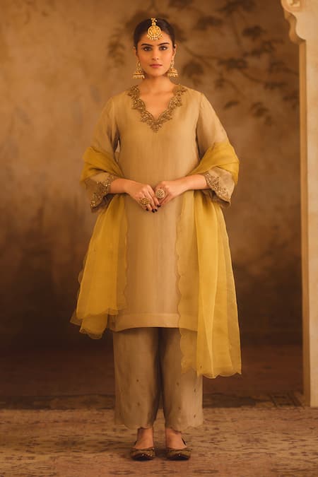 AFRIYA Zardozi & Dori Embroidered Kurta Set 
