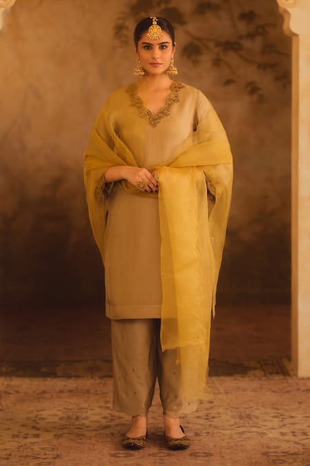 Shop_AFRIYA_Green Organza, Chanderi Embroidery, Sequins, Zardozi And Dori Kurta Set _Online_at_Aza_Fashions