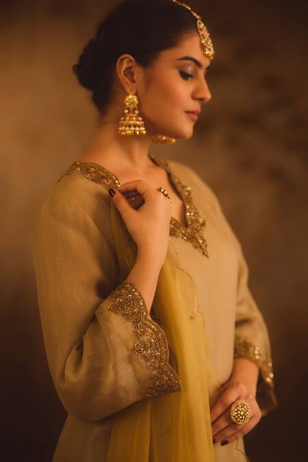 Buy_AFRIYA_Green Organza, Chanderi Embroidery, Sequins, Zardozi And Dori Kurta Set 