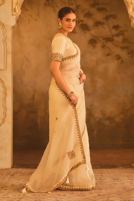 AFRIYA_Cream Organza, Chanderi Dabka And Dori Hand Work Saree & Blouse _Online_at_Aza_Fashions