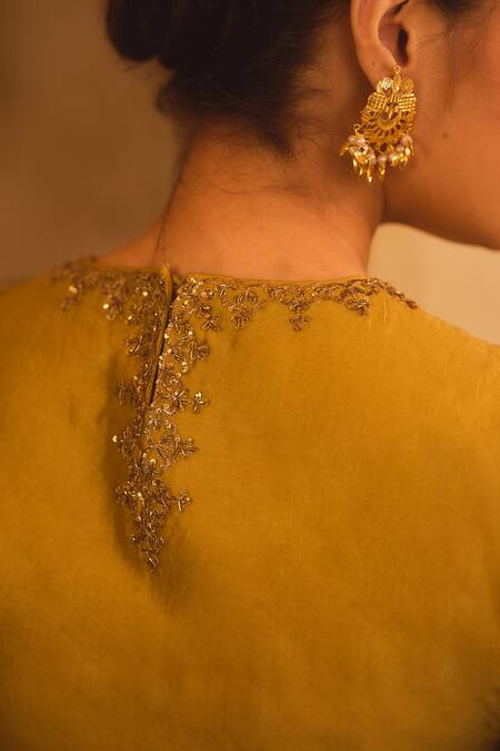 Buy_AFRIYA_Green Organza, Chanderi Sequins, Embroidery, Zari Saree With Blouse 