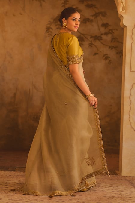 AFRIYA Embroidered Saree With Blouse 