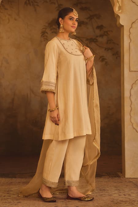 Buy_AFRIYA_Cream Chanderi , Organza Gota Patti, Metallic Border A-line Kurta Set 