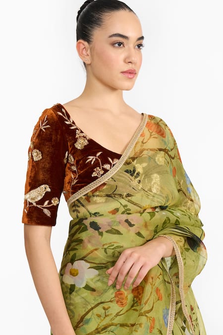 Shop_Gauri & Nainika_Green Organza, Velvet Piping, Embroidery Chinoiserie Print Saree With Blouse _Online_at_Aza_Fashions