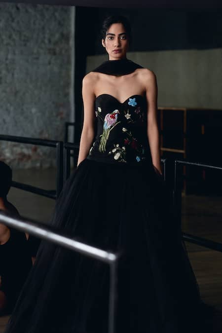 Gauri & Nainika Chinoiserie Embroidered Peplum Top Lehenga Set 