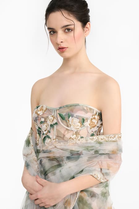 Shop_Gauri & Nainika_White Tulle Embroidery, Indian Rose Printed Pre-stitched Saree With Corset _Online_at_Aza_Fashions