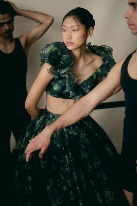 Buy_Gauri & Nainika_Green Silk Organza Sweetheart Neck Forest Print Ruffled Blouse And Lehenga Set _Online_at_Aza_Fashions