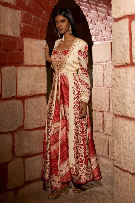 Saangi Mehr Rang Embroidered Jacket Pant Set 