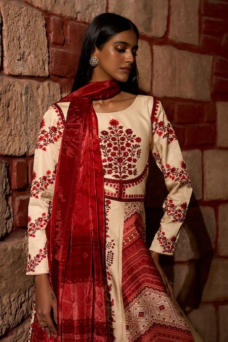 Buy_Saangi_Ivory Satin, Silk, Organza Embroidery, Mehr Rang Printed Anarkali With Dupatta _Online_at_Aza_Fashions