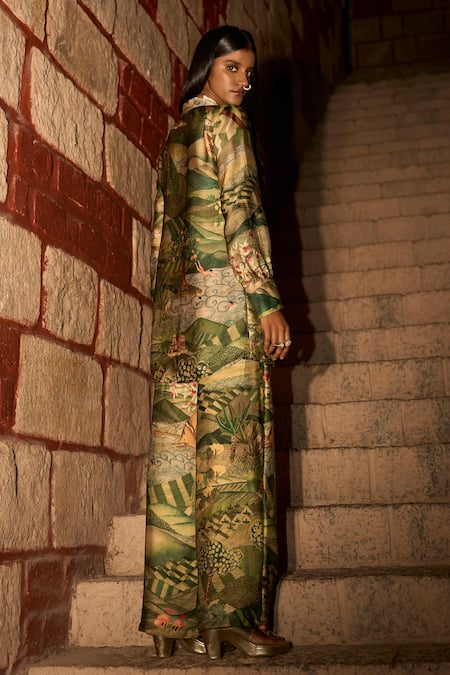 Saangi Whispers Of The Wild Green Jungle Print Pant Co-ord Set 