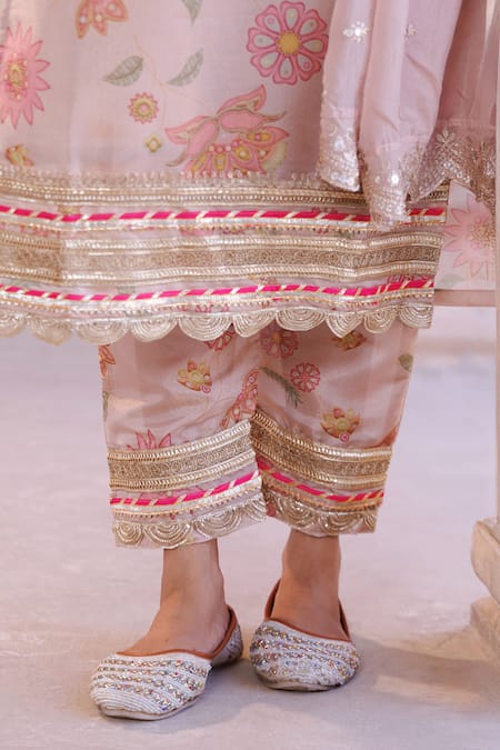 Buy_Bannhi By Priyanka Rathore_Pink Tissue, Georgette Lace, Embroidery, Floral Printed Kurta Set With Dupatta _Online_at_Aza_Fashions