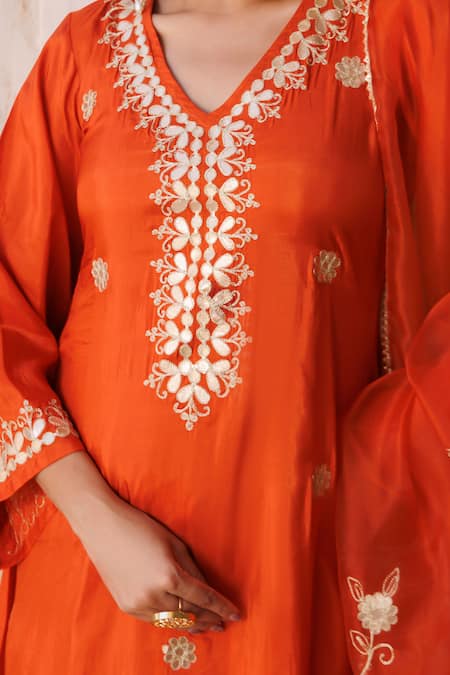 Buy_Bannhi By Priyanka Rathore_Rust Silk, Organza Gota Patti, Embroidery V-neck Kurta Pant And Dupatta Set _Online_at_Aza_Fashions