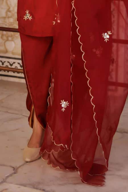 Bannhi By Priyanka Rathore_Maroon Silk, Organza Gota Patti, Mirrors, Sequins Kurta Dhoti Pant And Dupatta Set _Online_at_Aza_Fashions