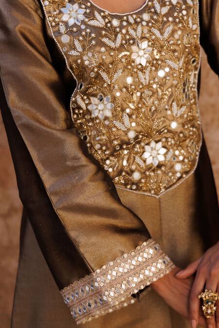 Shop_Bannhi By Priyanka Rathore_Brown Tissue Embroidery, Mirrors Round Neck Mettalic Hand Kaftan _Online_at_Aza_Fashions