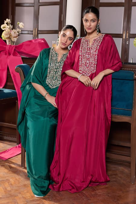 Buy_Seema Thukral_Emerald Green Silk, Satin Sequins, Stones, Embroidery Gunjan Embellished Kaftan 