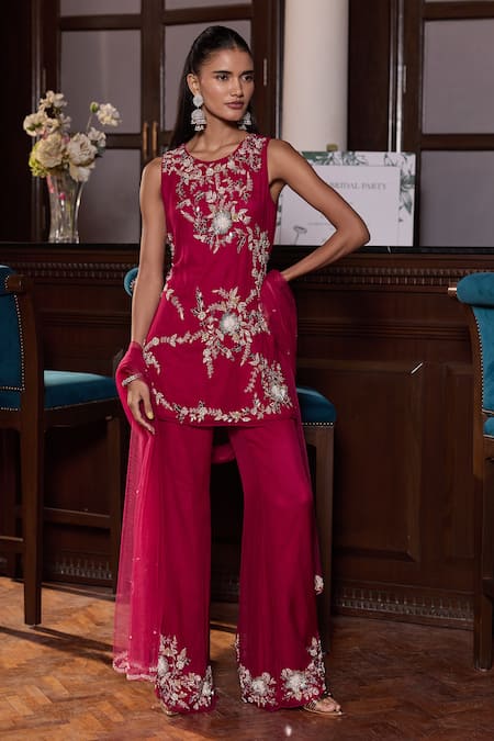 Buy Seema Thukral Pink Georgette, Organza Sequins, Anchal Embellished Sleeveless Kurta Pant Set Online at Aza Fashions Buy_Seema Thukral_Pink Georgette, Organza Sequins, Anchal Embellished Sleeveless Kurta Pant Set _Online_at_Aza_Fashions