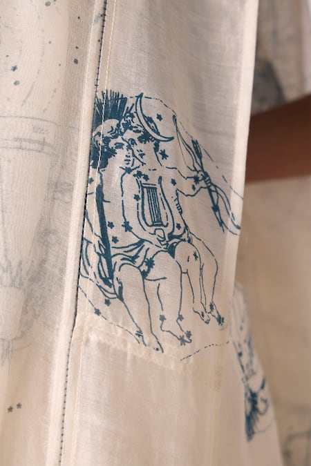 Buy_The Summer House_Off White Chanderi Foil Printing Saiph Zodiac Motif Handwoven Saree 